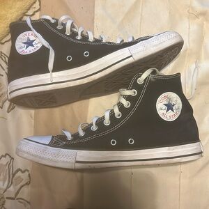 Black All star Converse size 10 men’s